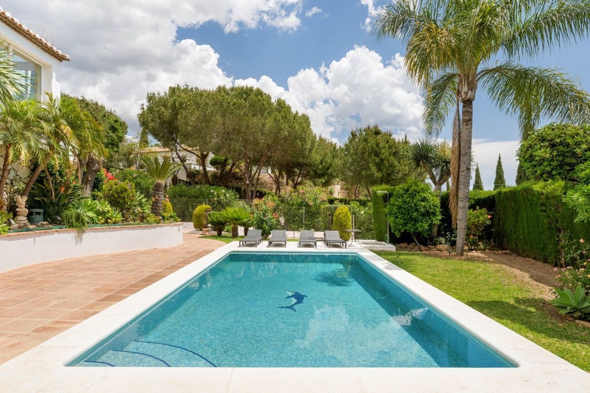 4 bedroom Villa for sale in Mijas Golf with pool - € 1,380,000 (Ref: 9705017)