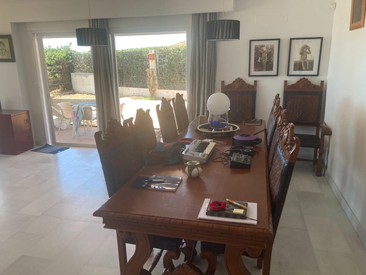 5 Zimmer Haus zu verkaufen in Estepona mit Pool - 1.755.000 € (Ref: 9705018)