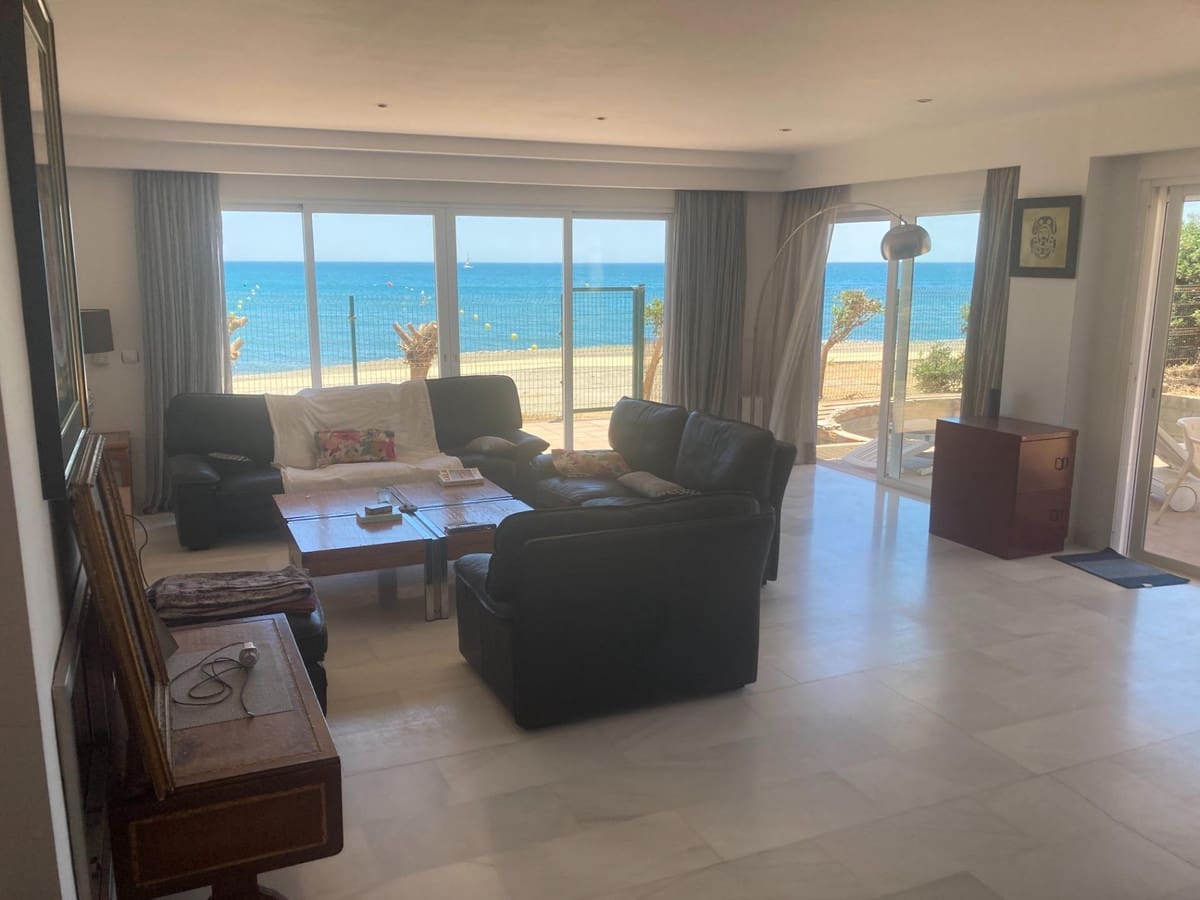 5 Zimmer Haus zu verkaufen in Estepona mit Pool - 1.755.000 € (Ref: 9705018)