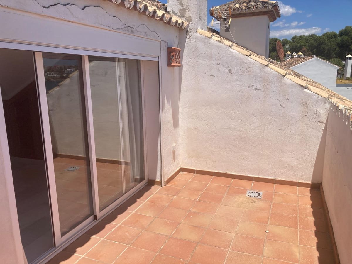 5 Zimmer Haus zu verkaufen in Estepona mit Pool - 1.755.000 € (Ref: 9705018)