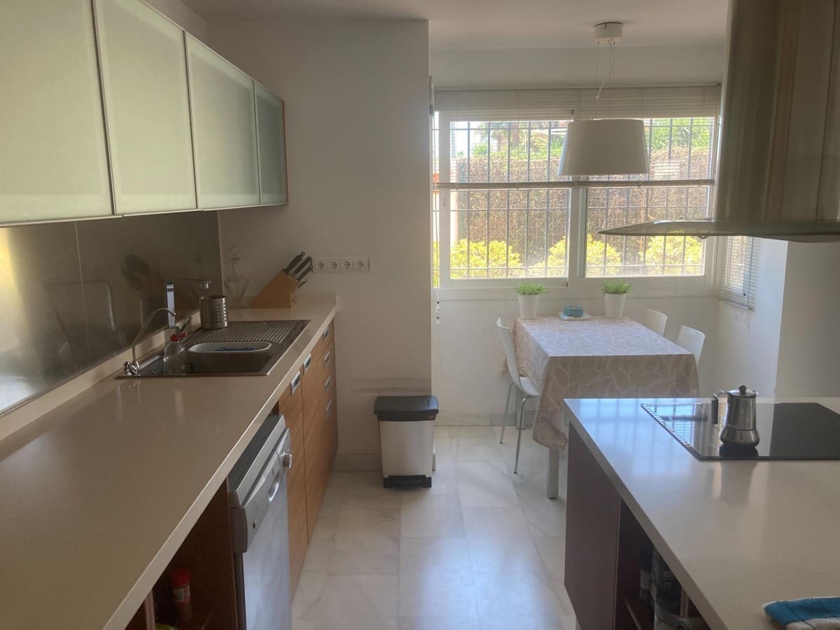 5 Zimmer Haus zu verkaufen in Estepona mit Pool - 1.755.000 € (Ref: 9705018)