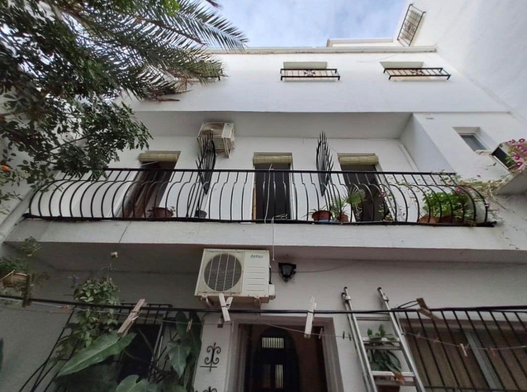 Hotel for sale in Marbella - € 4,500,000 (Ref: 9705019)