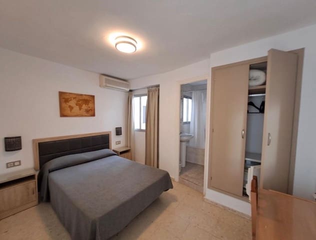Hotel for sale in Marbella - € 4,500,000 (Ref: 9705019)