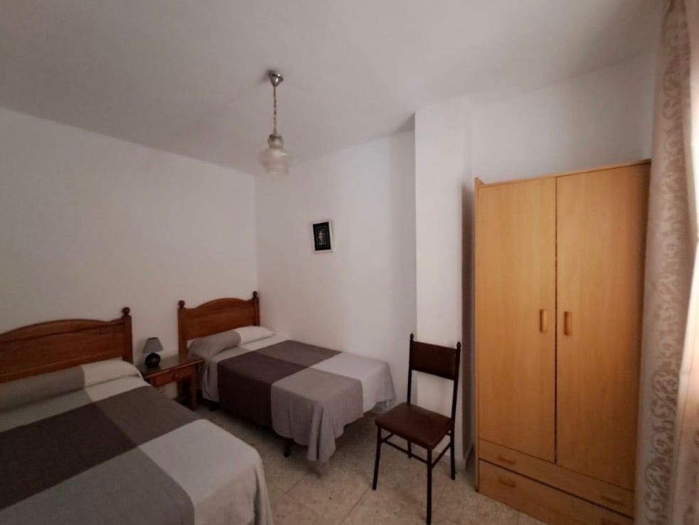 Hotel for sale in Marbella - € 4,500,000 (Ref: 9705019)