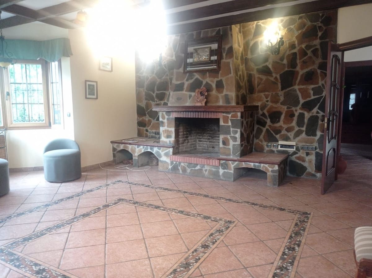 5 soverom Villa til salgs i Mijas med svømmebasseng garasje - € 1 050 000 (Ref: 9705020)