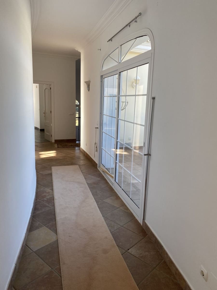 5 bedroom Villa for sale in Mijas Golf with pool - € 1,100,000 (Ref: 9705026)