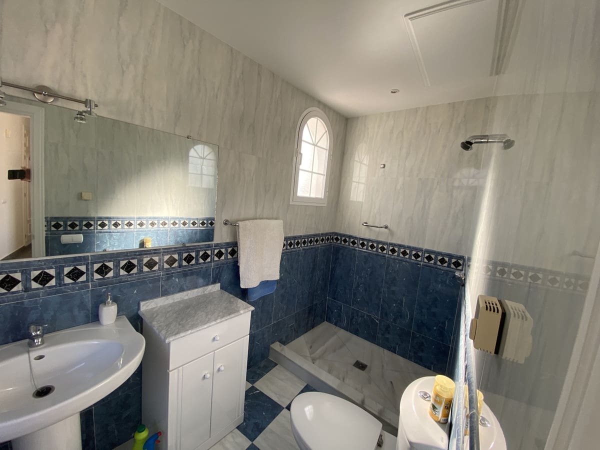 5 bedroom Villa for sale in Mijas Golf with pool - € 1,100,000 (Ref: 9705026)