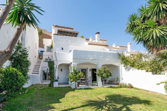 4 quarto Casa em Banda para venda em Puerto Banus, Marbella com piscina - 1 145 000 € (Ref: 9705027)