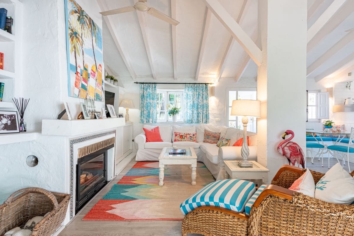 Chalet de 4 habitaciones en Benahavís en venta con piscina - 1.150.000 € (Ref: 9705030)