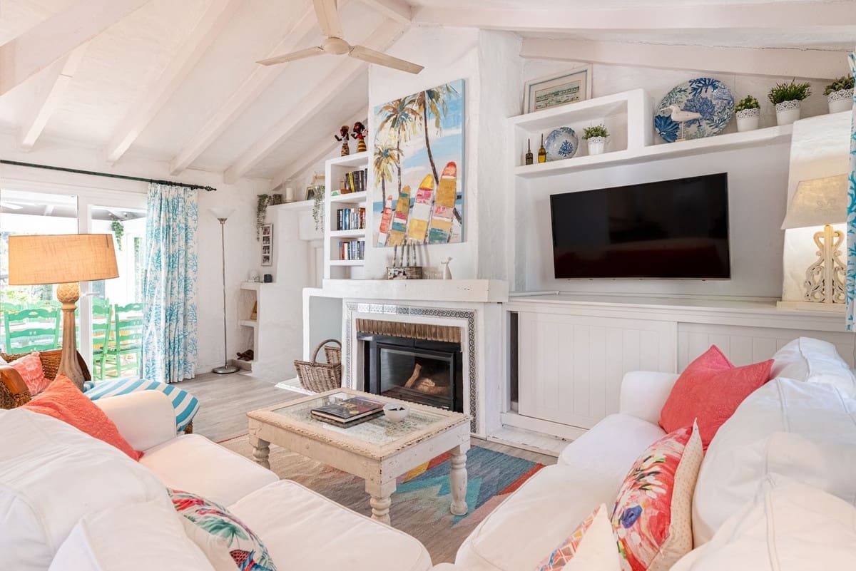 Chalet de 4 habitaciones en Benahavís en venta con piscina - 1.150.000 € (Ref: 9705030)