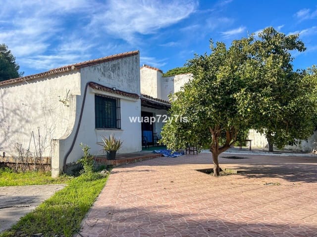 2 makuuhuone Huvila myytävänä paikassa New Golden Mile, Estepona - 1 150 000 € (Ref: 9705031)