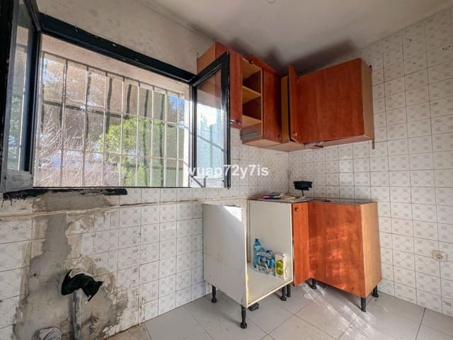 2 makuuhuone Huvila myytävänä paikassa New Golden Mile, Estepona - 1 150 000 € (Ref: 9705031)