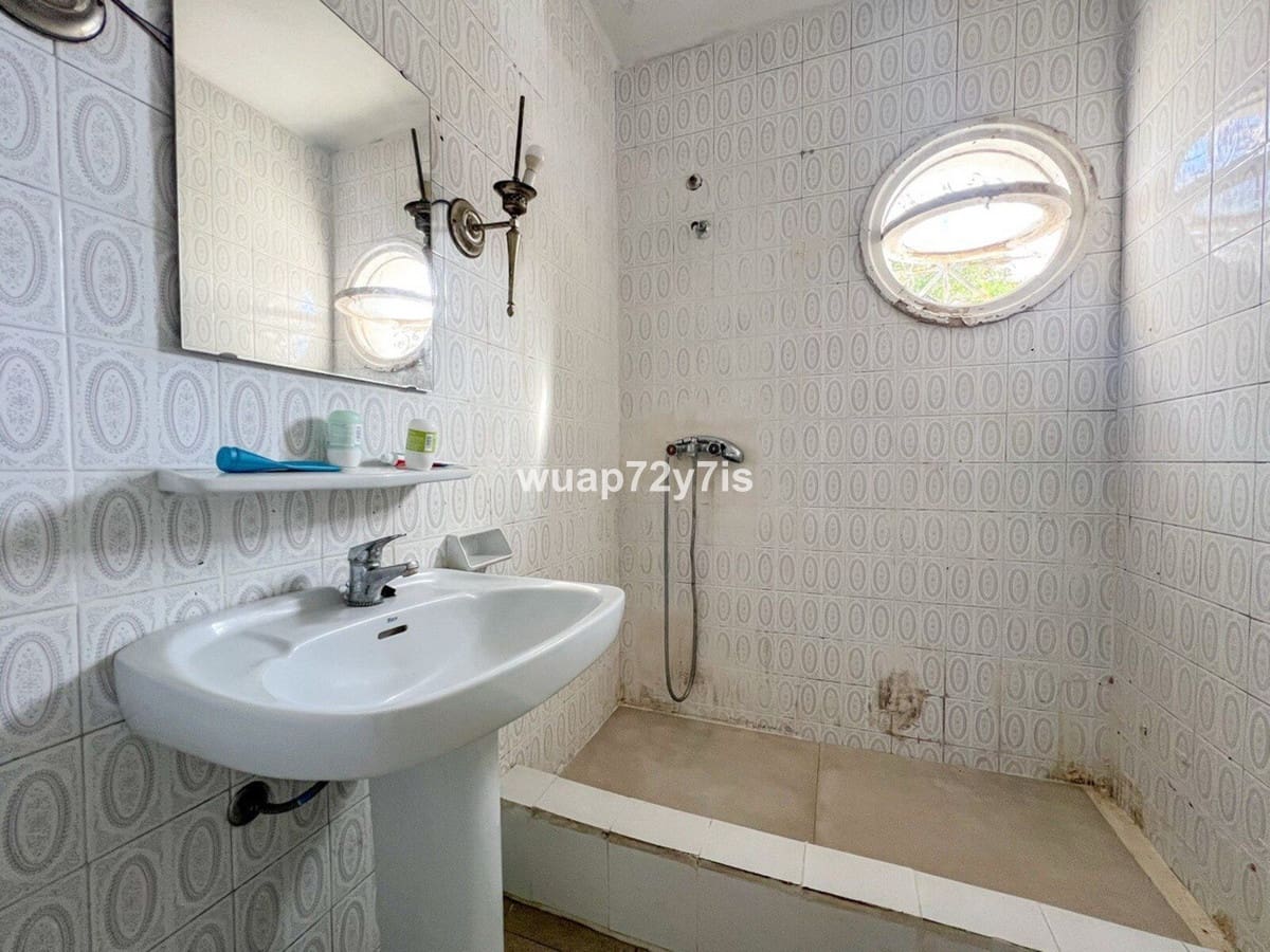 2 bedroom Villa for sale in New Golden Mile - € 1,150,000 (Ref: 9705031)