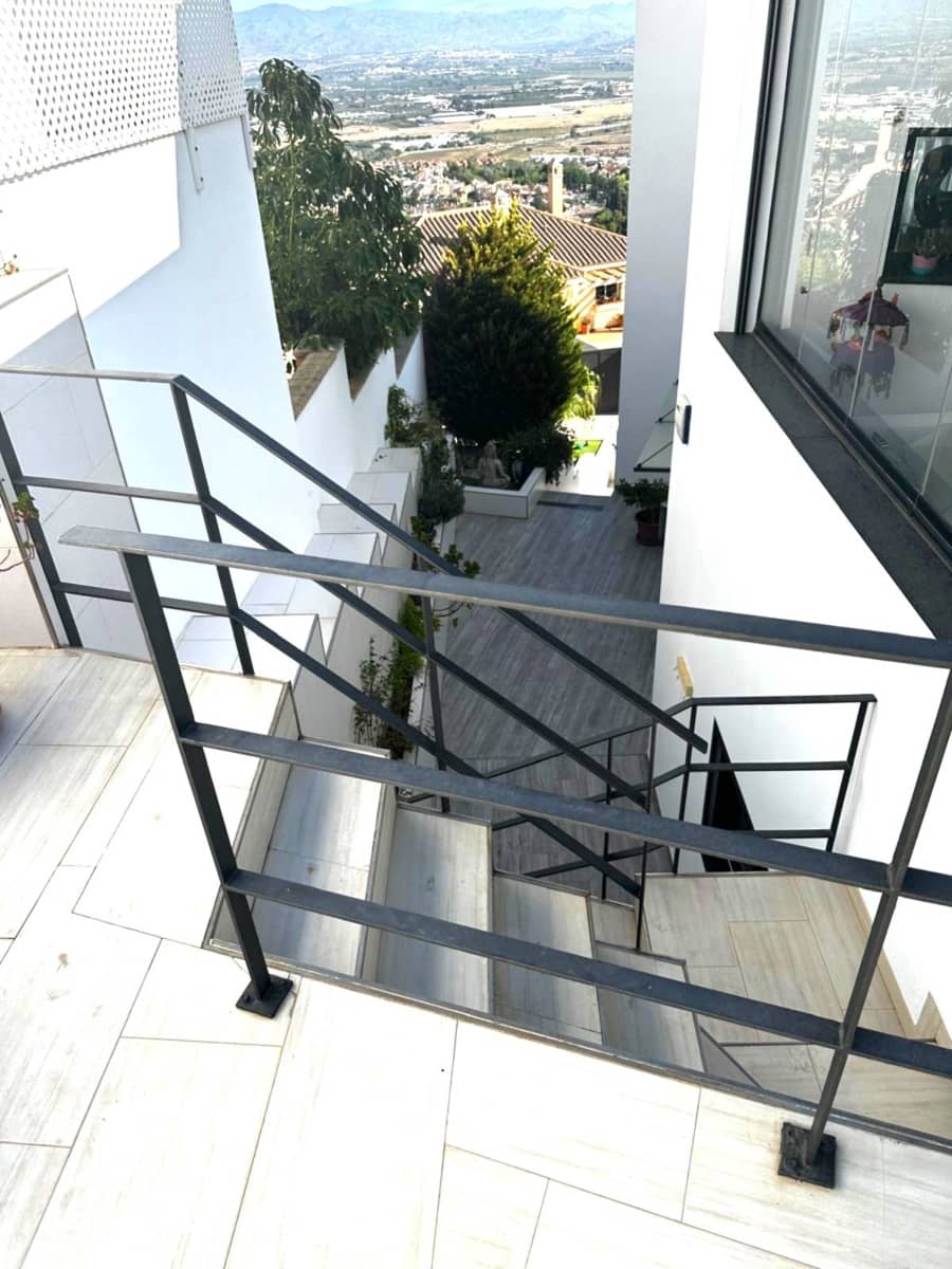 4 bedroom Villa for sale in Alhaurin de la Torre with pool garage - € 1,195,000 (Ref: 9705033)