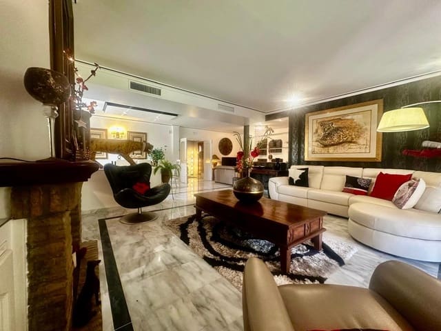 5 Zimmer Villa zu verkaufen in Calahonda, Mijas mit Pool Garage - 1.200.000 € (Ref: 9705034)