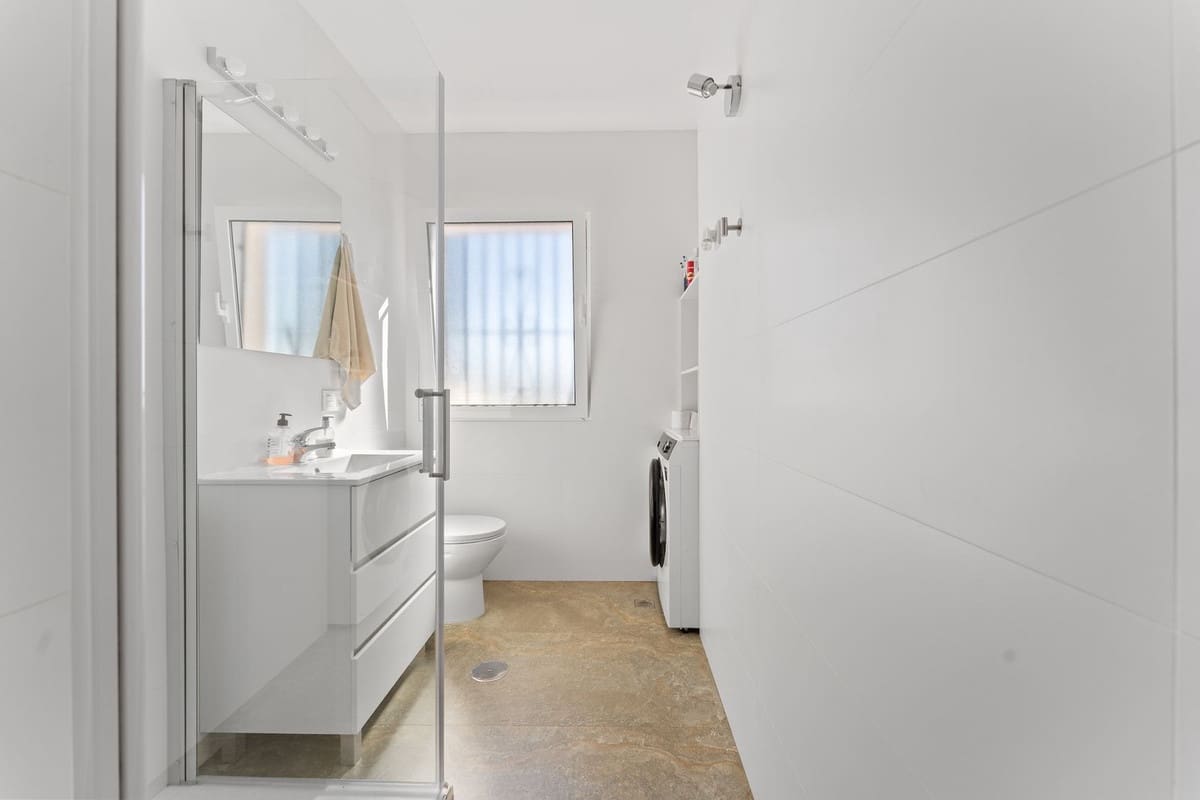 Chalet de 4 habitaciones en Fuengirola en venta con piscina garaje - 1.200.000 € (Ref: 9705036)