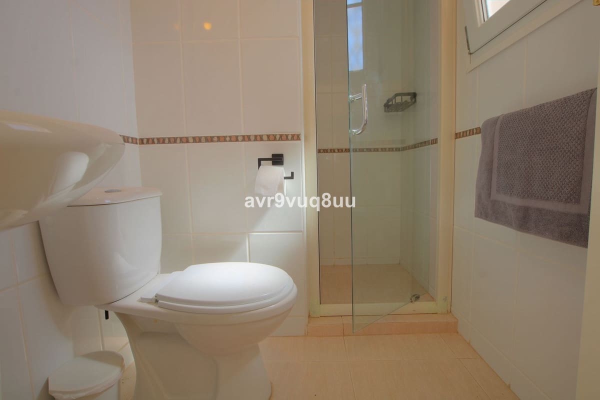 7 Zimmer Villa zu verkaufen in La Cala Golf mit Pool Garage - 1.250.000 € (Ref: 9705037)
