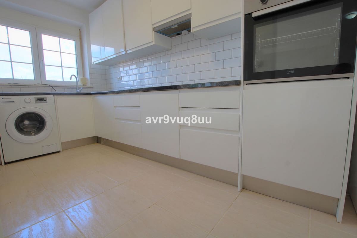 7 Zimmer Villa zu verkaufen in La Cala Golf mit Pool Garage - 1.250.000 € (Ref: 9705037)