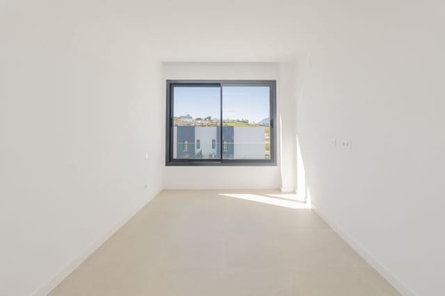 4 quarto Casa em Banda para venda em Atalaya-Isdabe, Estepona com garagem - 1 250 000 € (Ref: 9705038)