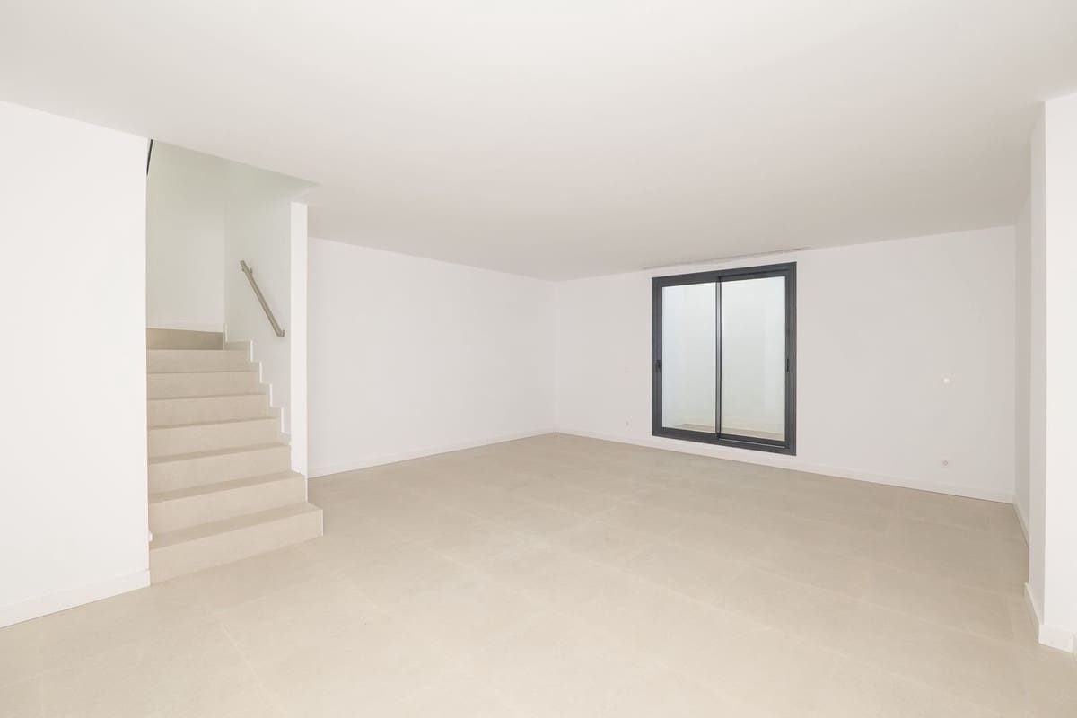 4 quarto Casa em Banda para venda em Atalaya-Isdabe com garagem - 1 250 000 € (Ref: 9705038)