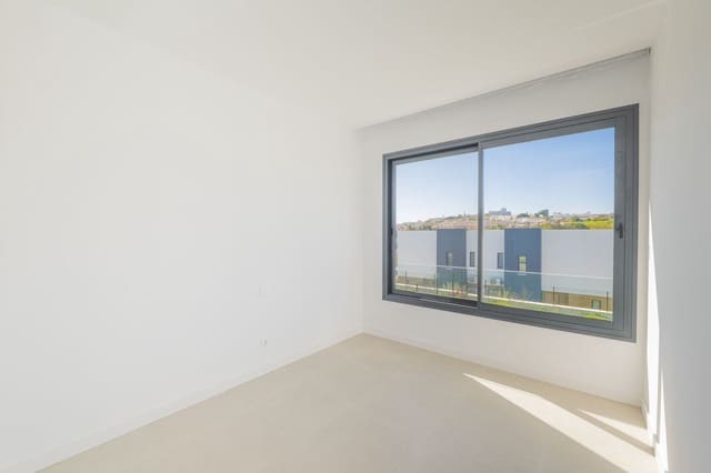 4 quarto Casa em Banda para venda em Atalaya-Isdabe, Estepona com garagem - 1 250 000 € (Ref: 9705038)