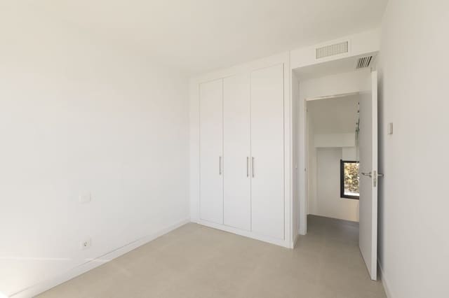 4 quarto Casa em Banda para venda em Atalaya-Isdabe, Estepona com garagem - 1 250 000 € (Ref: 9705038)