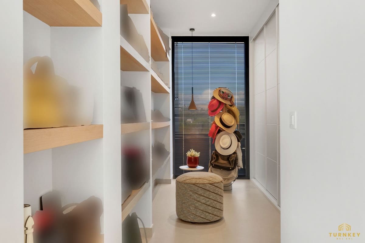 3 chambre Villa/Maison à vendre à Manilva avec piscine - 1 295 000 € (Ref: 9705039)