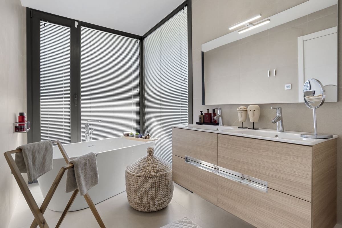 3 chambre Villa/Maison à vendre à Manilva avec piscine - 1 295 000 € (Ref: 9705039)