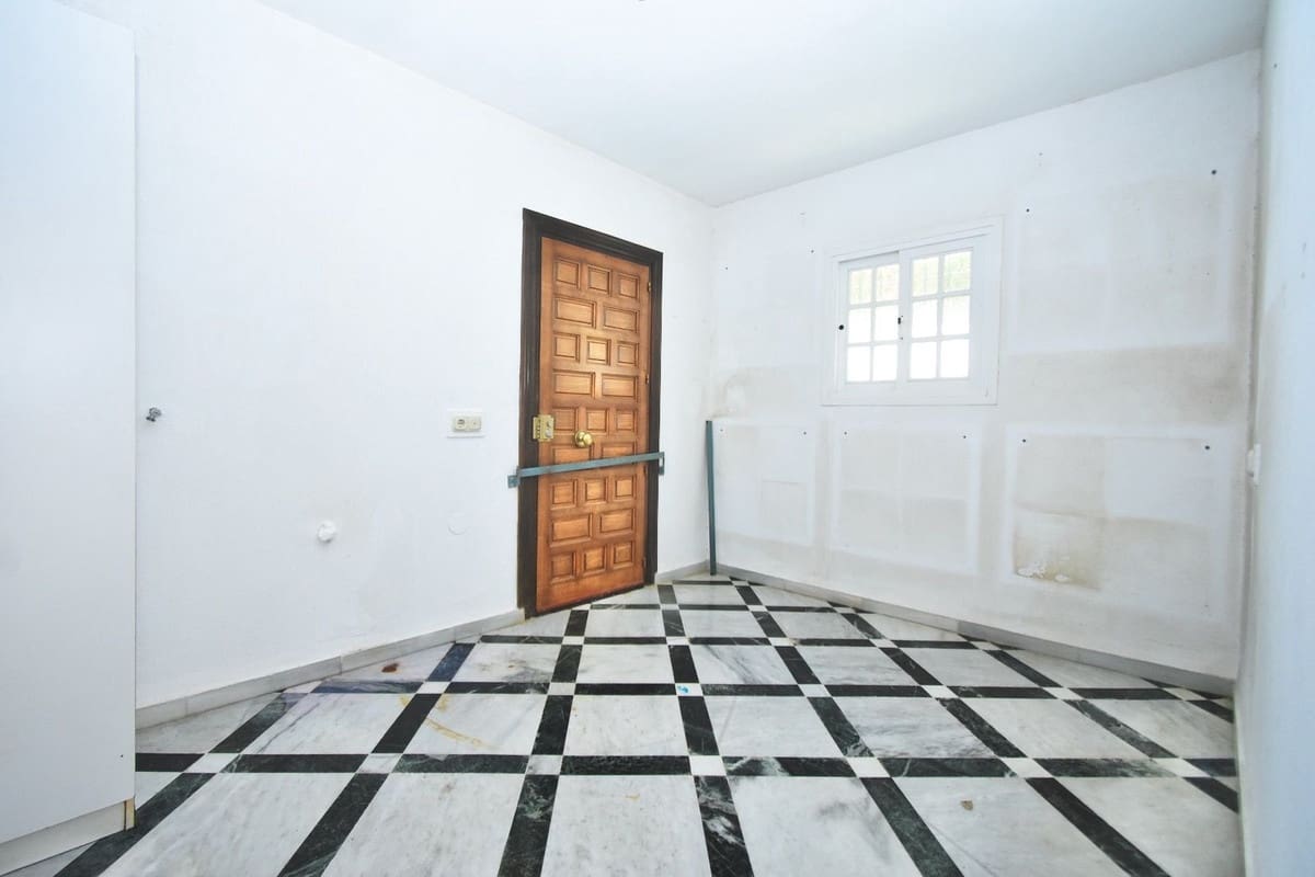 5 quarto Moradia para venda em La Cala de Mijas com piscina garagem - 1 330 000 € (Ref: 9705043)