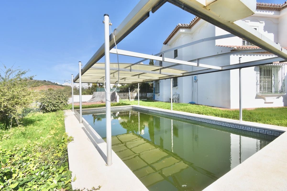 5 quarto Moradia para venda em La Cala de Mijas com piscina garagem - 1 330 000 € (Ref: 9705043)