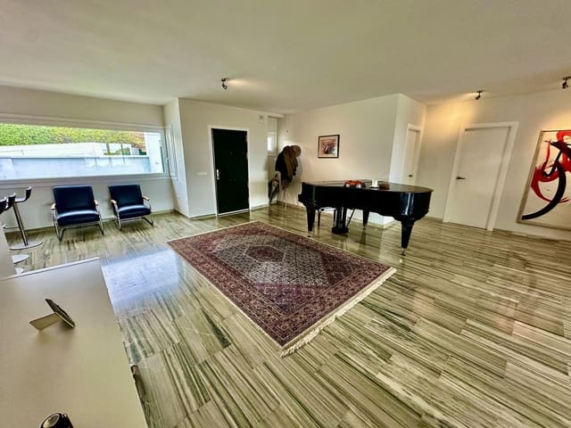 3 soverom Villa til salgs i San Pedro de Alcántara Pueblo, Marbella med svømmebasseng garasje - € 1 350 000 (Ref: 9705045)