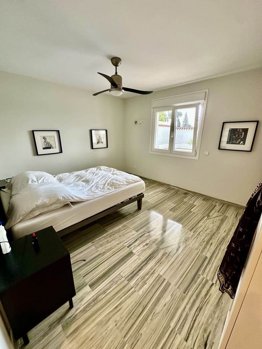 3 soverom Villa til salgs i San Pedro de Alcantara med svømmebasseng garasje - € 1 350 000 (Ref: 9705045)