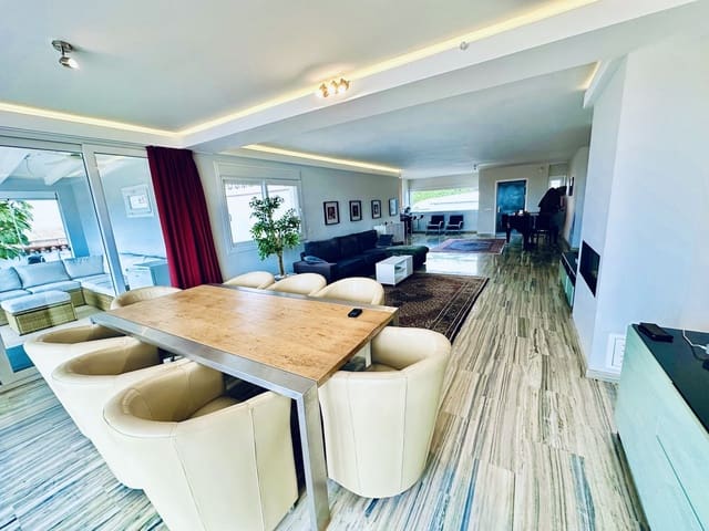 3 camera da letto Villa in vendita in San Pedro de Alcántara Pueblo, Marbella con piscina garage - 1.350.000 € (Rif: 9705045)