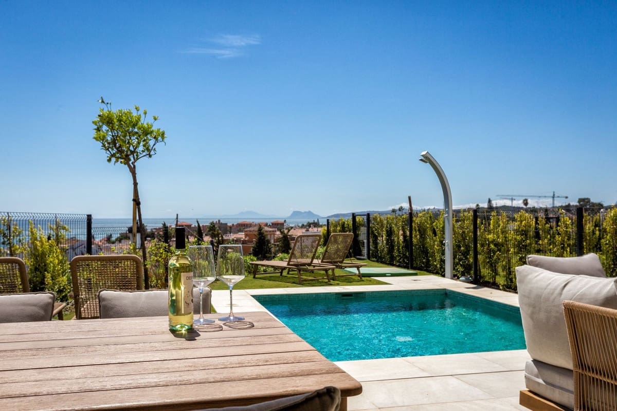 4 camera da letto Casa in vendita in Estepona con piscina - 1.335.000 € (Rif: 9705046)