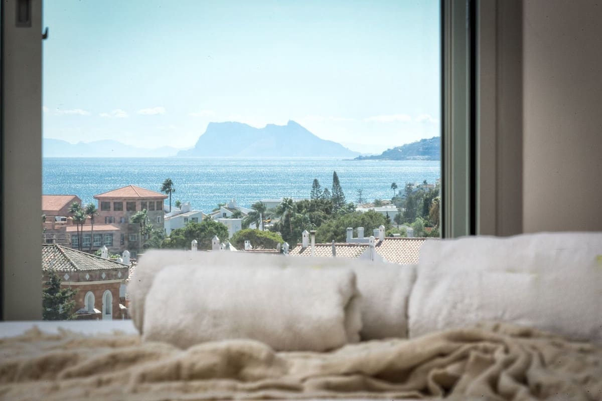 4 camera da letto Casa in vendita in Estepona con piscina - 1.335.000 € (Rif: 9705046)