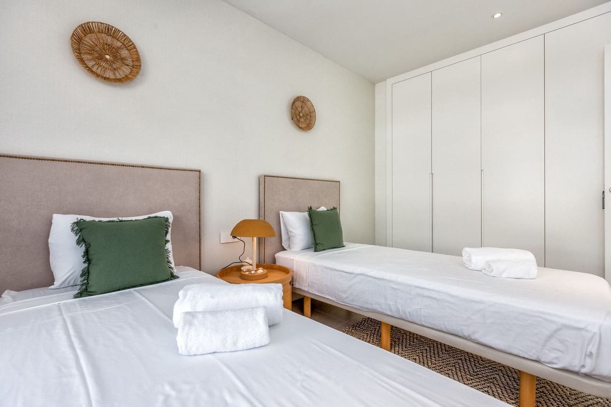 4 camera da letto Casa in vendita in Estepona con piscina - 1.335.000 € (Rif: 9705046)