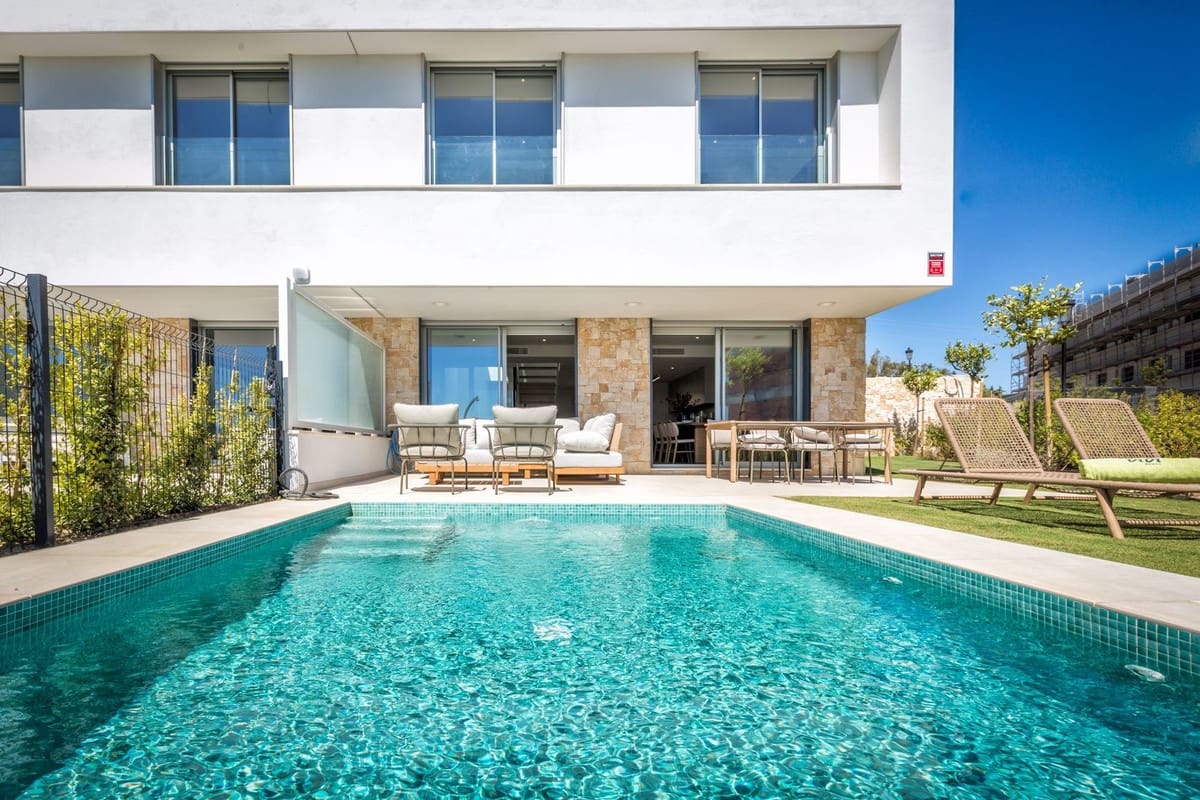 4 camera da letto Casa in vendita in Estepona con piscina - 1.335.000 € (Rif: 9705046)
