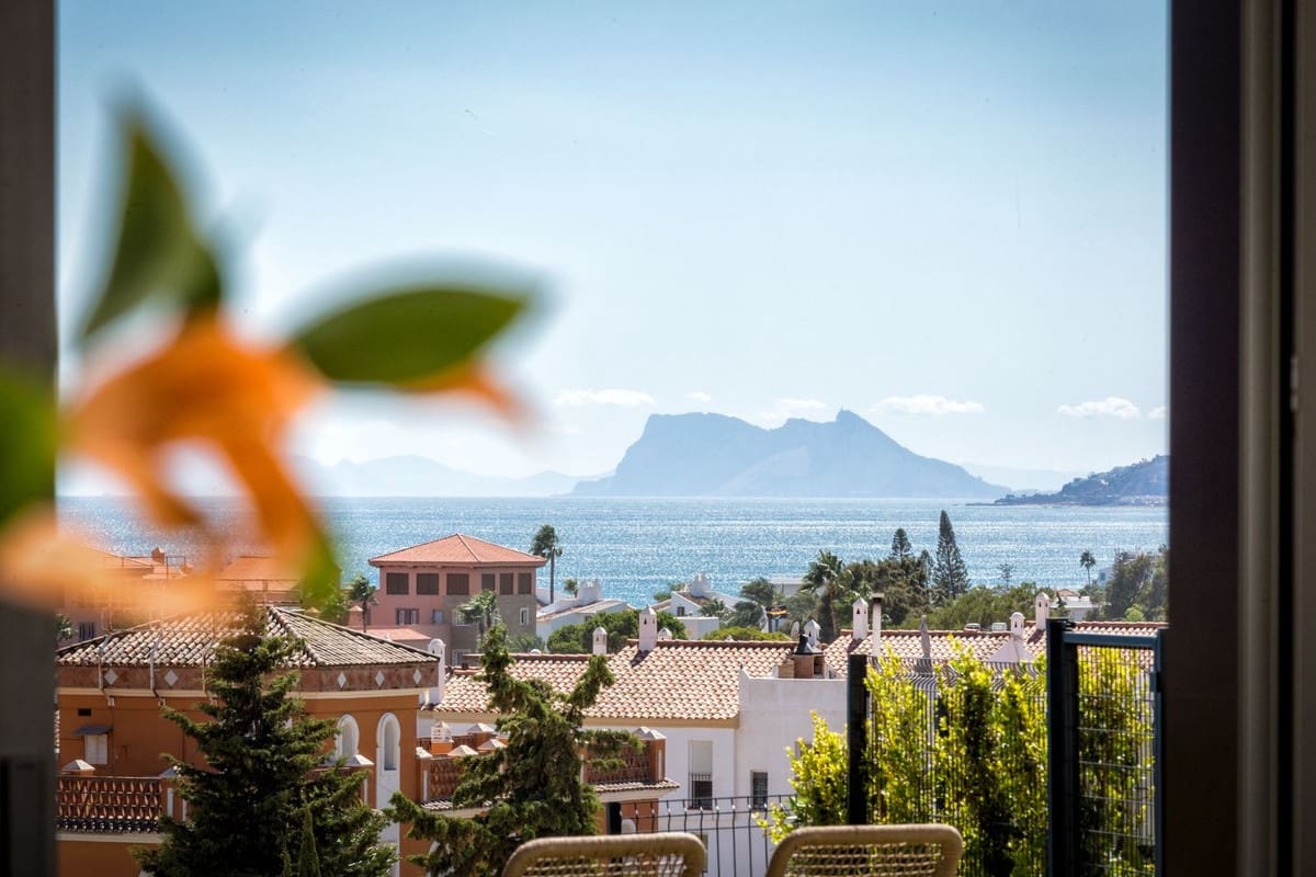 4 camera da letto Casa in vendita in Estepona con piscina - 1.335.000 € (Rif: 9705046)