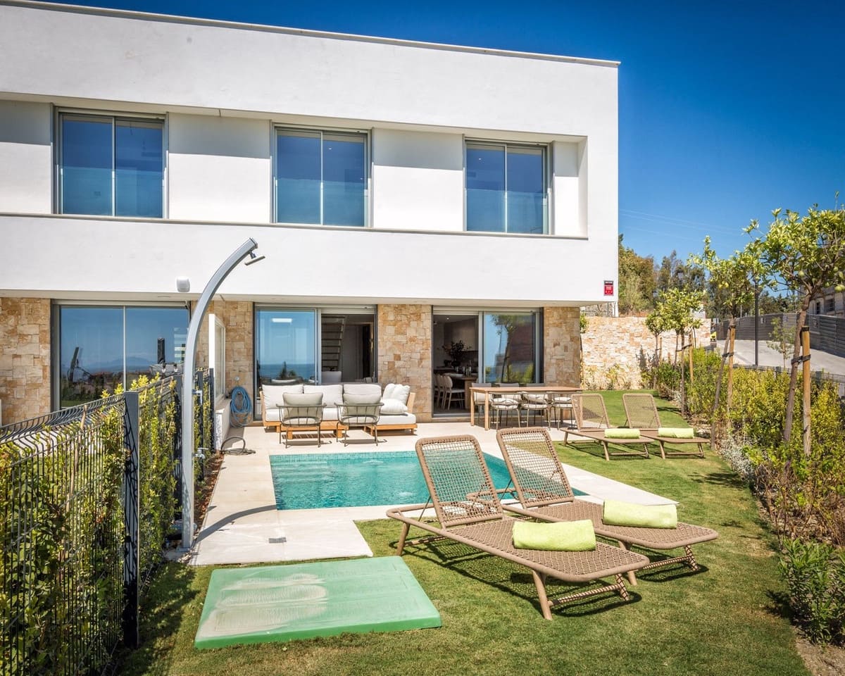 4 camera da letto Casa in vendita in Estepona con piscina - 1.335.000 € (Rif: 9705046)