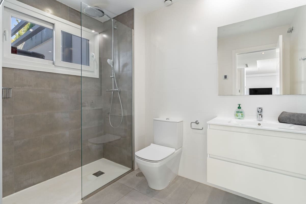 5 chambre Villa/Maison à vendre à Fuengirola avec piscine - 1 380 000 € (Ref: 9705047)