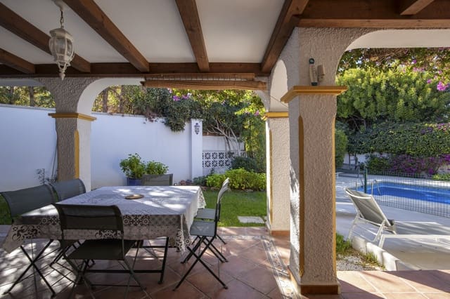 4 camera da letto Villa in vendita in Guadalmina Alta, Marbella con piscina - 1.395.000 € (Rif: 9705050)