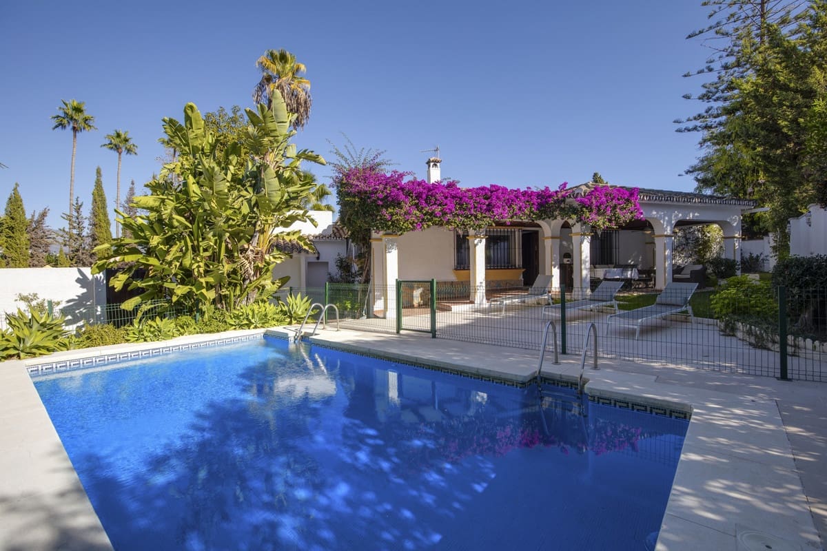 4 camera da letto Villa in vendita in Guadalmina con piscina - 1.395.000 € (Rif: 9705050)