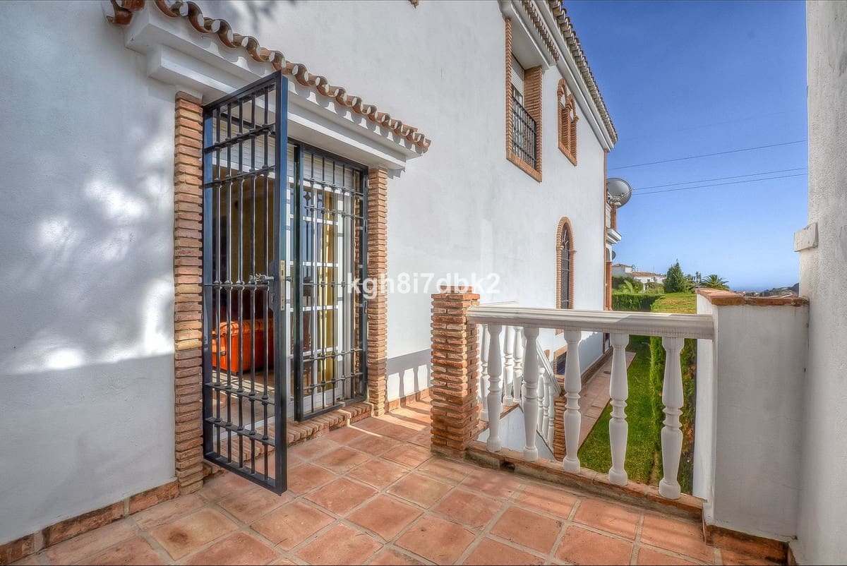 10 soveværelse Villa til salg i Benalmadena med swimmingpool garage - € 1.450.000 (Ref: 9705051)