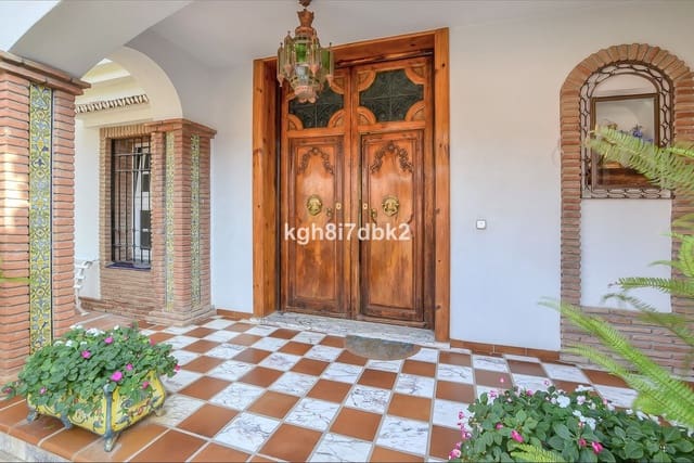 10 soveværelse Villa til salg i Montealto - Monterrey, Benalmádena med swimmingpool garage - € 1.450.000 (Ref: 9705051)