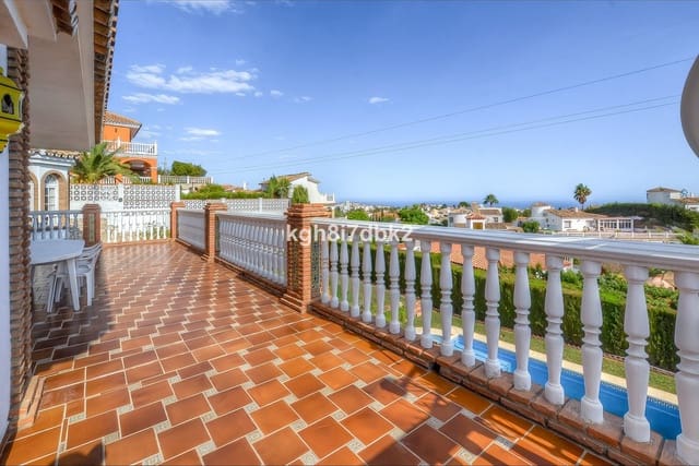 10 Zimmer Villa zu verkaufen in Montealto - Monterrey, Benalmádena mit Pool Garage - 1.450.000 € (Ref: 9705051)