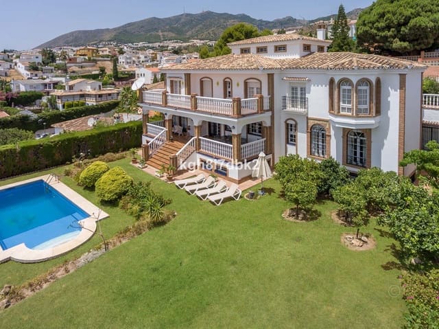 10 Zimmer Villa zu verkaufen in Montealto - Monterrey, Benalmádena mit Pool Garage - 1.450.000 € (Ref: 9705051)