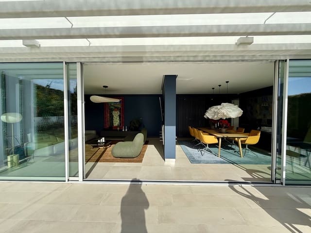5 sovrum Semi-fristående Villa till salu i Sotogrande, San Roque med pool garage - 1 450 000 € (Ref: 9705053)