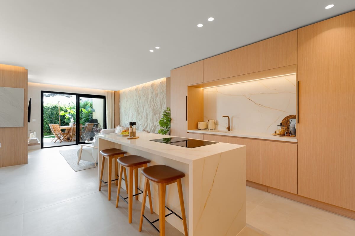 4 quarto Casa em Banda para venda em San Pedro de Alcantara com piscina - 1 450 000 € (Ref: 9705054)