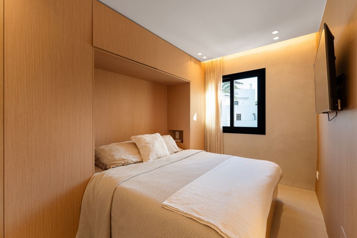 4 quarto Casa em Banda para venda em San Pedro de Alcantara com piscina - 1 450 000 € (Ref: 9705054)