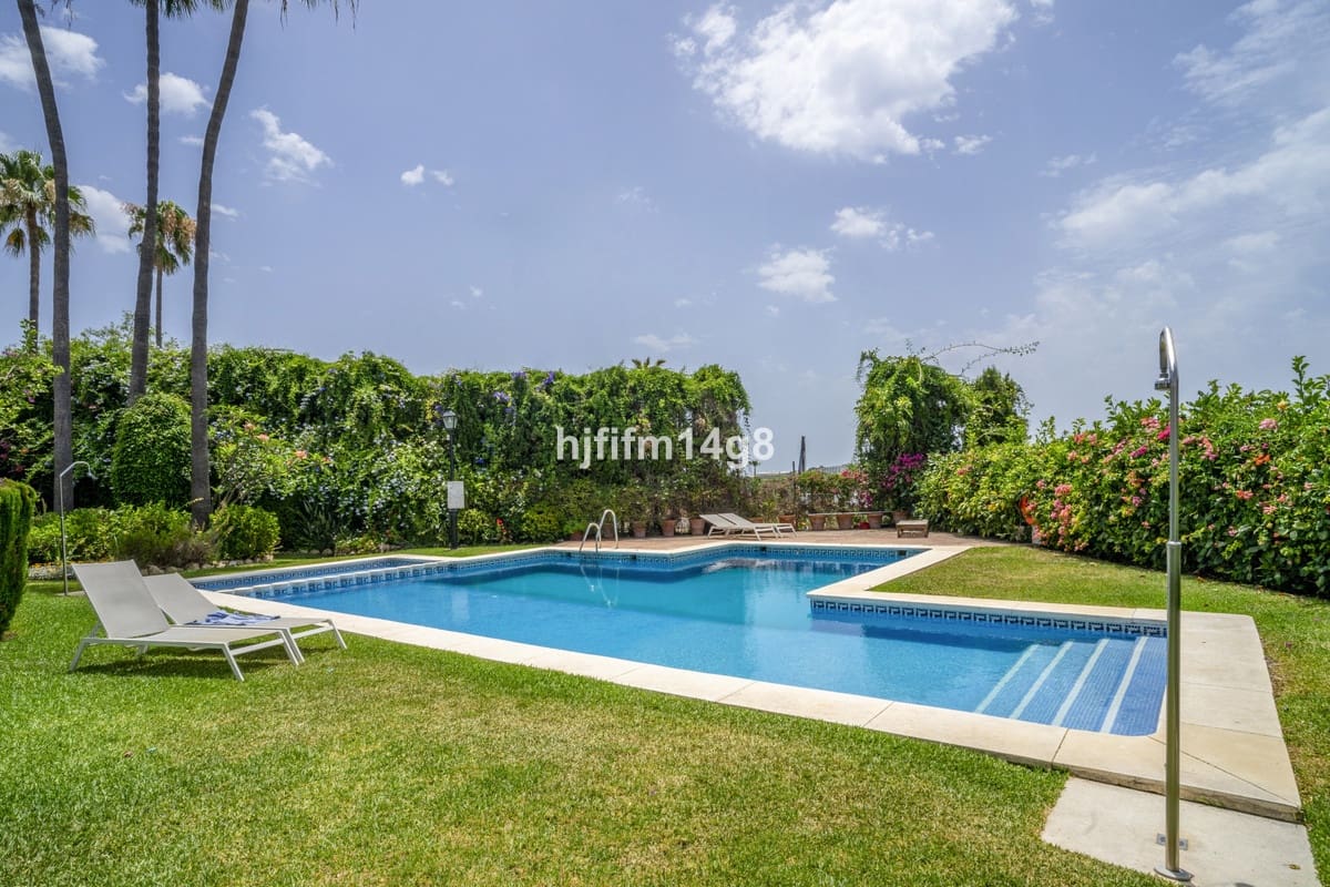 3 bedroom Townhouse for sale in Nueva Andalucia with pool - € 1,475,000 (Ref: 9705056)